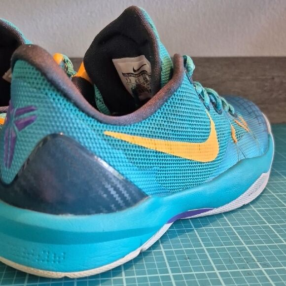 Nike Zoom Flywire Size 7.5 Womens - Picture 6 of 10